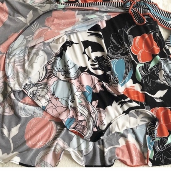 ECI | Floral Printed Faux Wrap Tie Waist Dress NWT - Picture 7 of 10